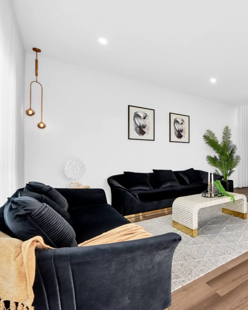 25 Black Sofa Living Room Ideas That Are Quietly Taking Over 2025 Mood ...