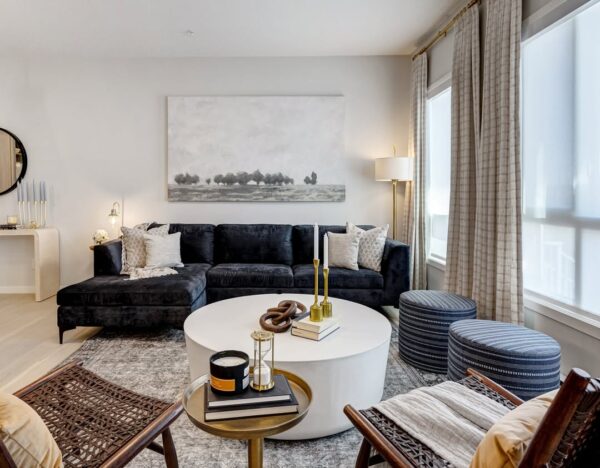25 Black Sofa Living Room Ideas That Are Quietly Taking Over 2025 Mood ...