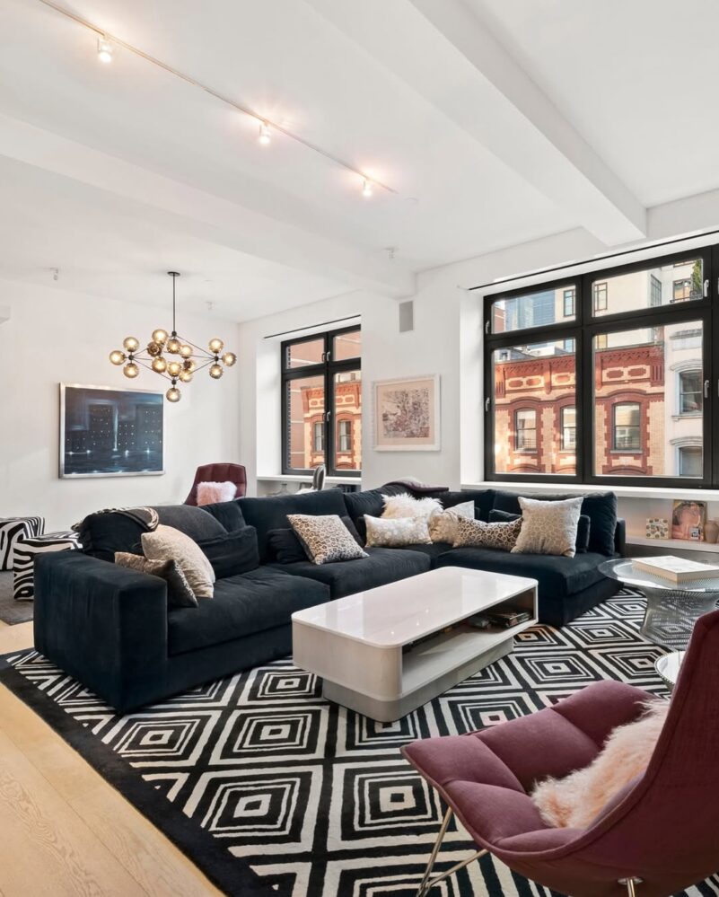 25 Black Sofa Living Room Ideas That Are Quietly Taking Over 2025 Mood ...
