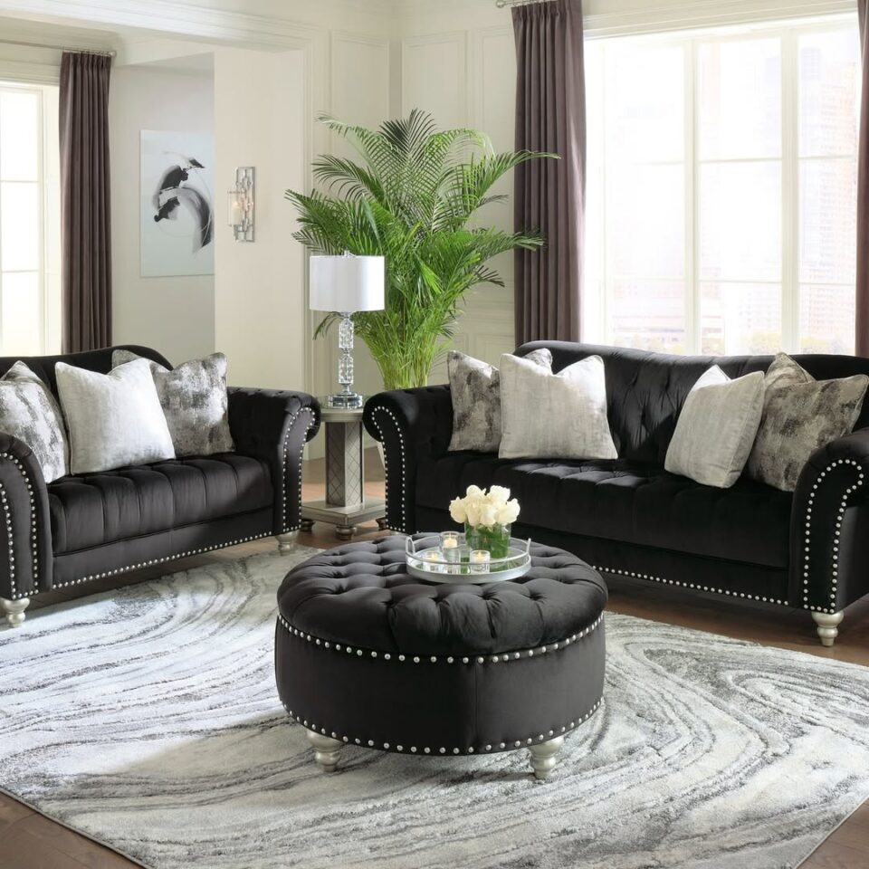 25 Black Sofa Living Room Ideas That Are Quietly Taking Over 2025 Mood ...