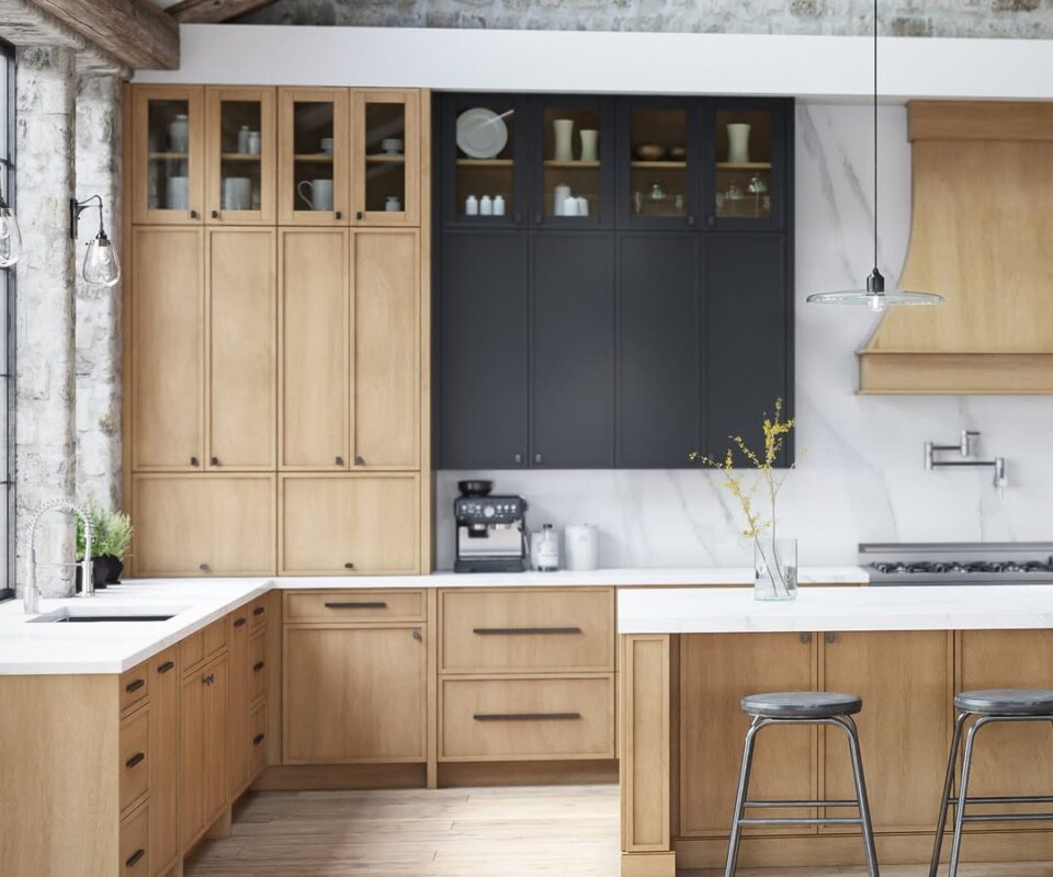 32 Trend-Setting Kitchen Cabinet Ideas 2025 That Are Wrecking Pinterest ...