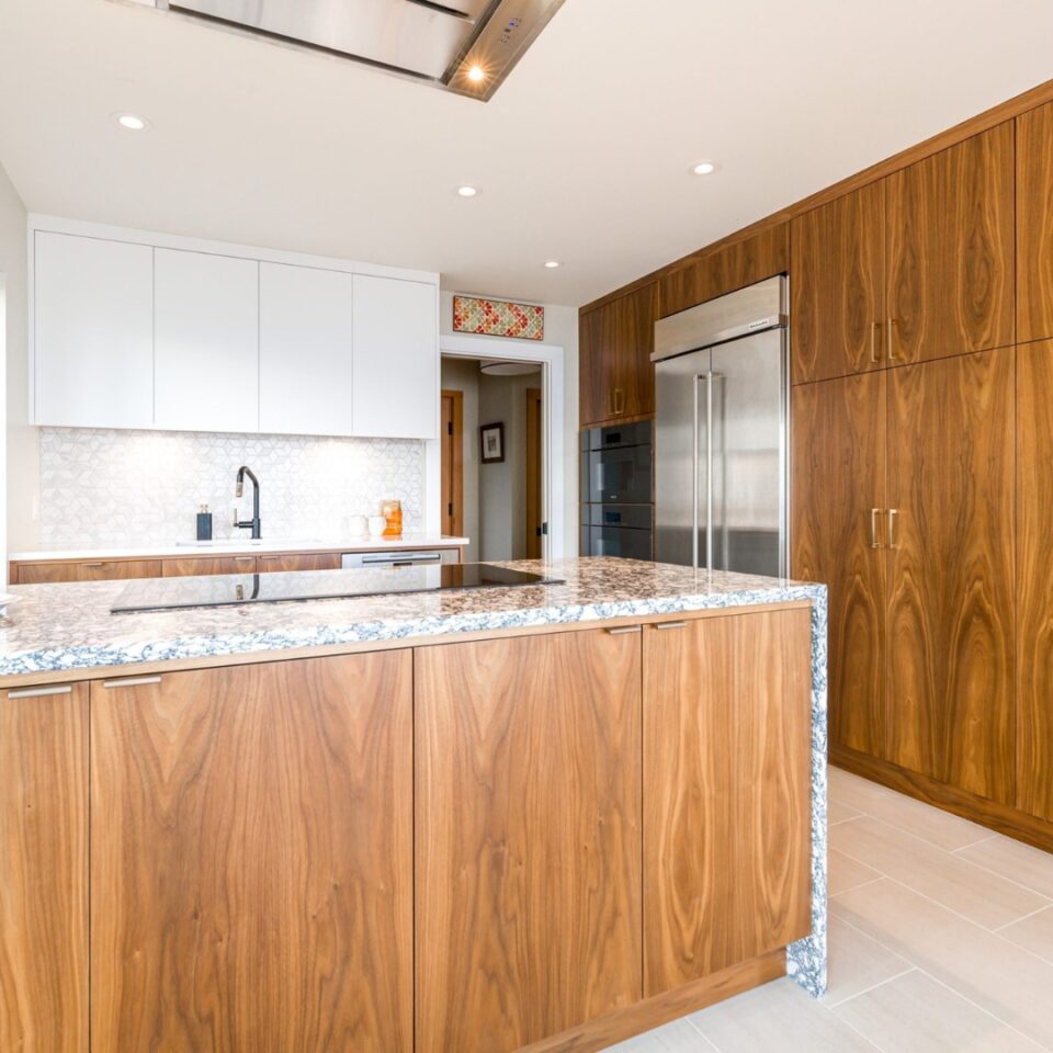 20 Iconic Mid Century Modern Kitchen Design Ideas That Still Feel So ...