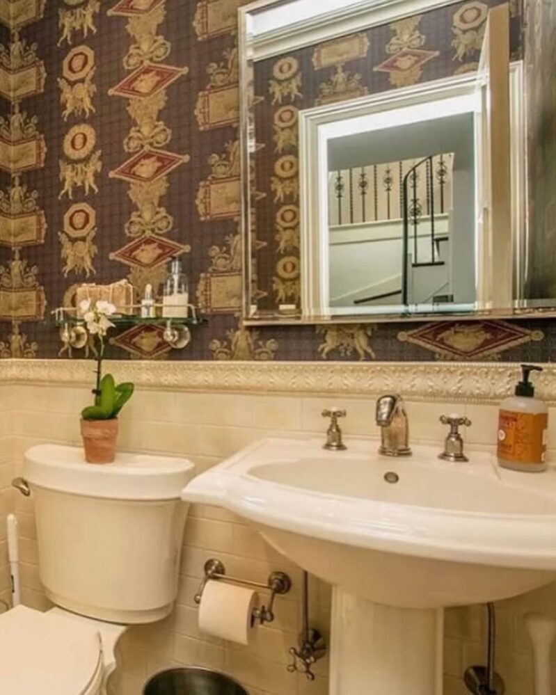 25 Insanely Stylish Powder Room Ideas That Deliver More Wow-Factor Than ...