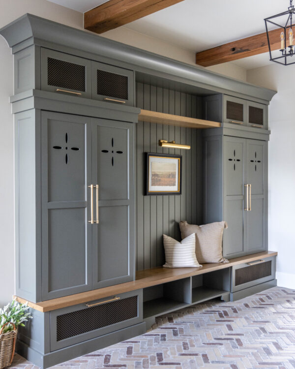 30 Built-In Storage Ideas If You Want Hidden Storage Without a Remodel