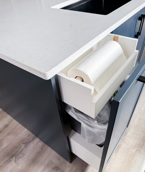 30 Paper Towel Holder Ideas Everyone’s Using Because They Make Kitchens ...