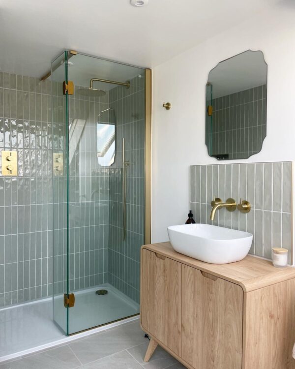 24 Small Bathroom Design Ideas for 2026 That Work Even When Storage Is ...