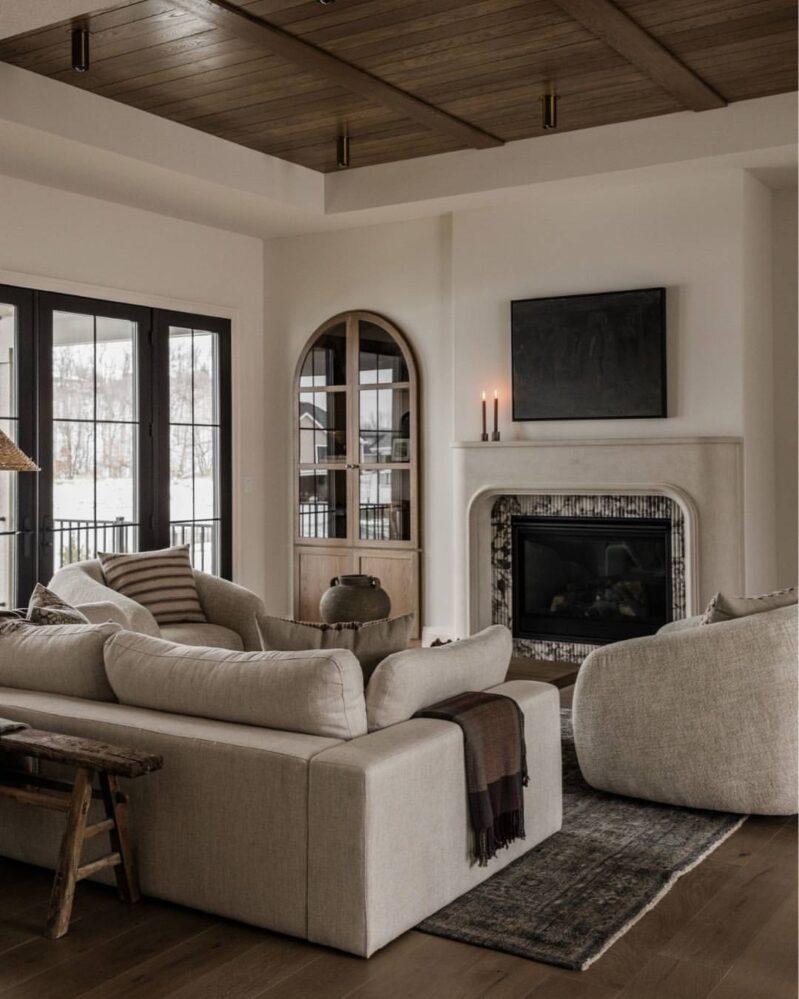 24 Minimalist Living Room Ideas for 2026 That Make the Room Feel ...