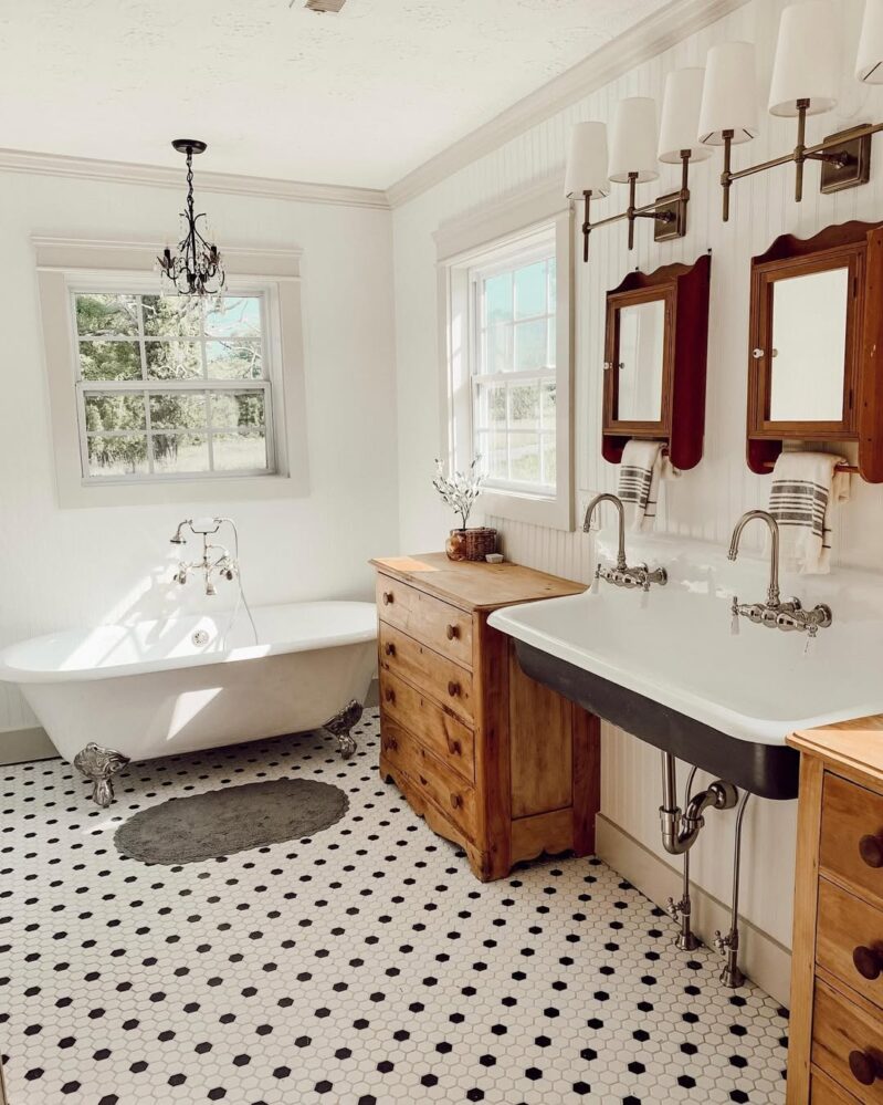 28 Victorian Bathroom Ideas for 2026 Ornate Enough To Make Plain Tile ...