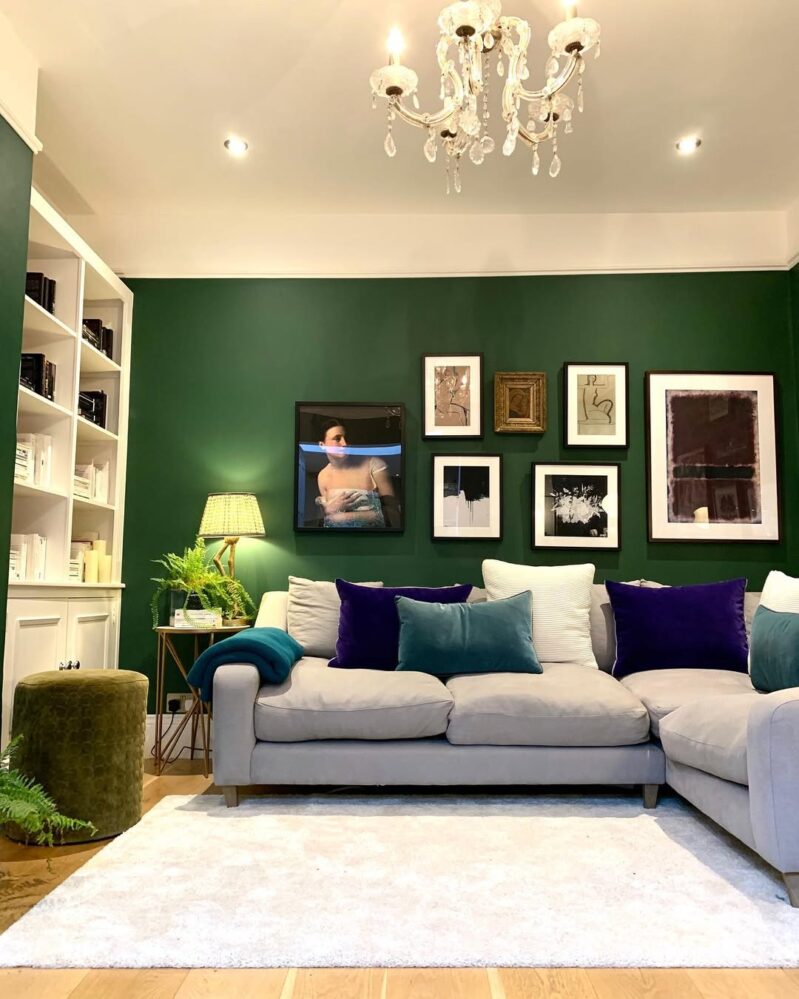 29 Green Living Room Wall Ideas for 2026 That Make Most Living Rooms ...