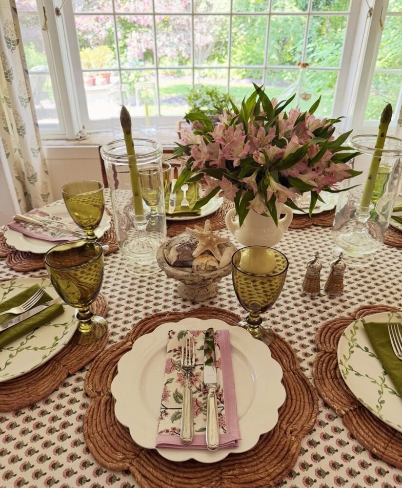 28 Spring Table Decor Ideas for 2026 If You’re Over The Same Old Pastel ...