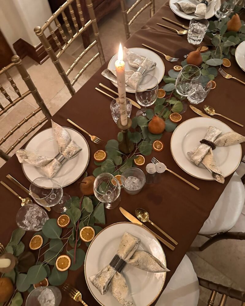 28 Spring Table Decor Ideas for 2026 If You’re Over The Same Old Pastel ...