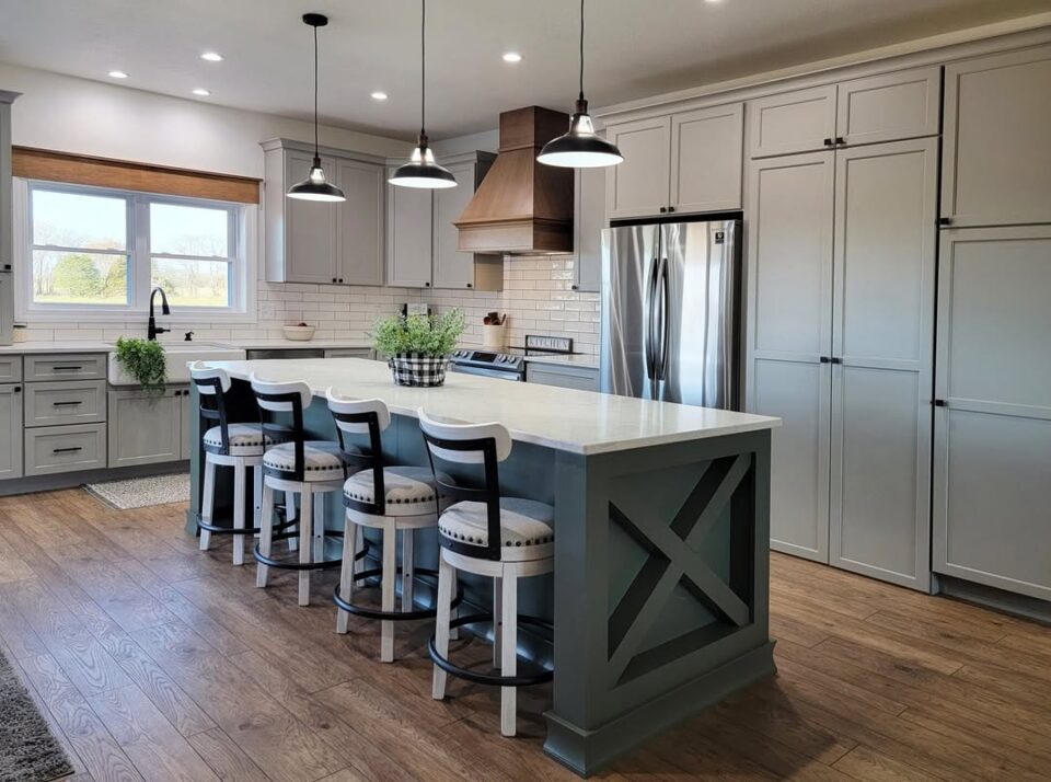 28 Modern Farmhouse Kitchen Ideas for 2026 The Kitchen Style That Never ...