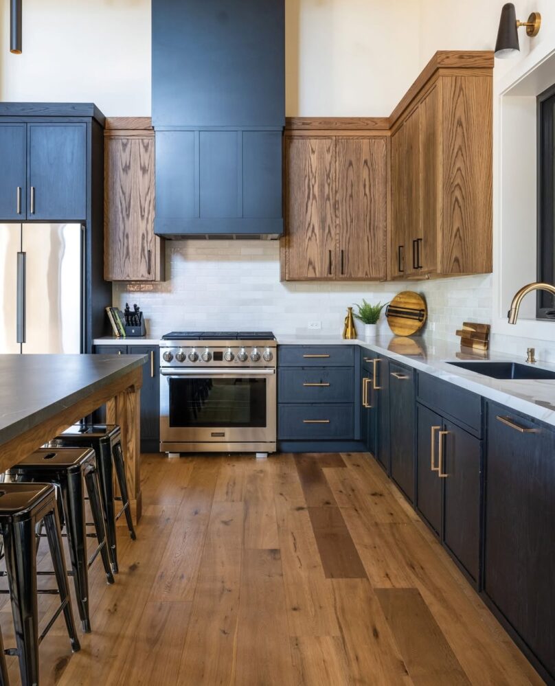 28 Two Tone Kitchen Cabinet Ideas for 2026 That Instantly Expose How ...
