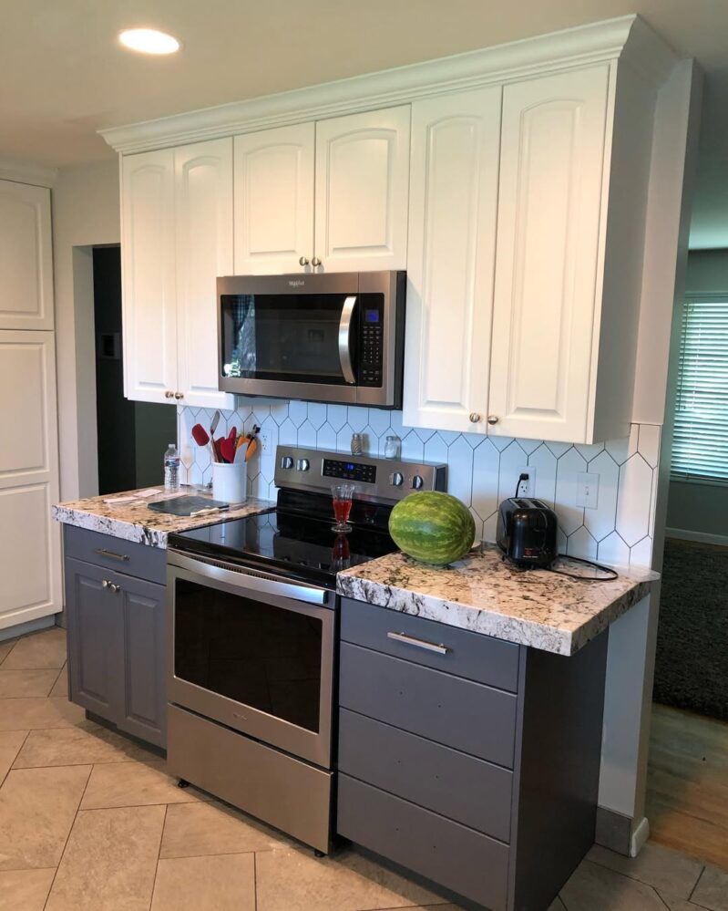 28 Two Tone Kitchen Cabinet Ideas for 2026 That Instantly Expose How ...