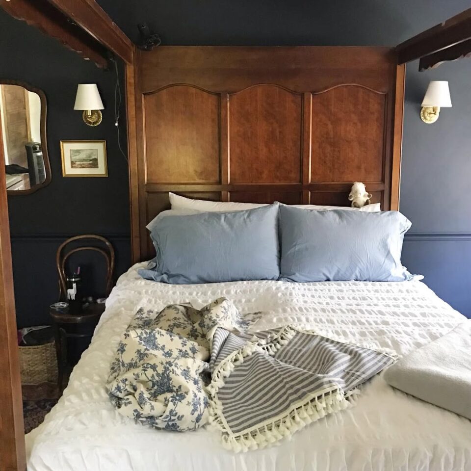 22 Navy Blue Bedroom Ideas For 2026 That Look Like A Million Dollars ...
