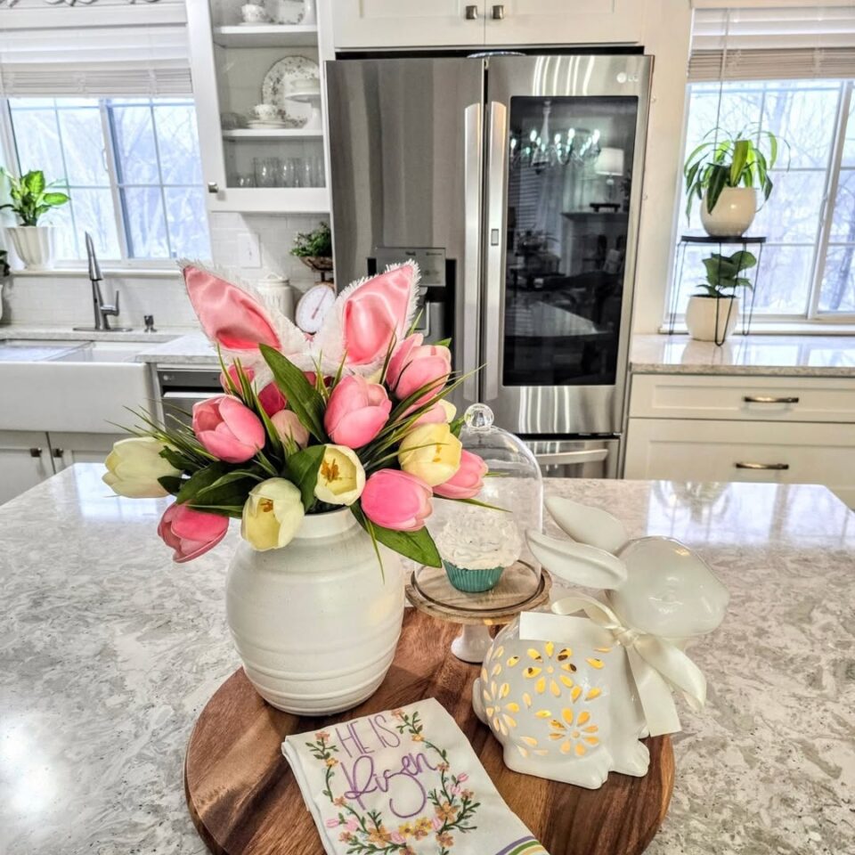 28 No-Fuss Spring Decor Ideas for 2026 with Flowers and Greenery You ...