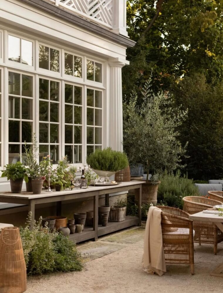 28 Appealing Rustic Garden Decor Ideas For 2026 That Top Designers Use ...