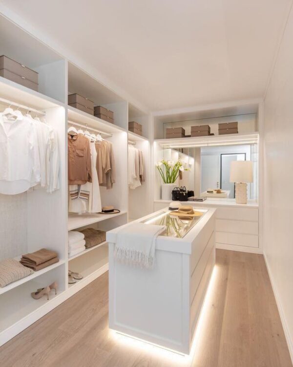 28 Walk-In Closet Ideas for 2026 That Are More Useful in Reality Than ...
