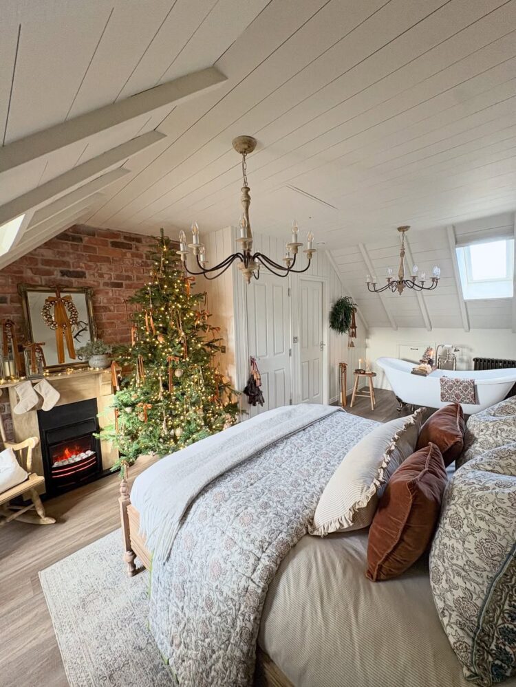 28 Cozy Winter Bedroom Ideas for 2026 That Make Getting Out Of Bed Feel ...