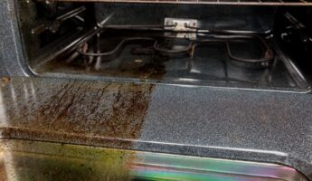 The sock trick that cleans between the oven door’s glass panels