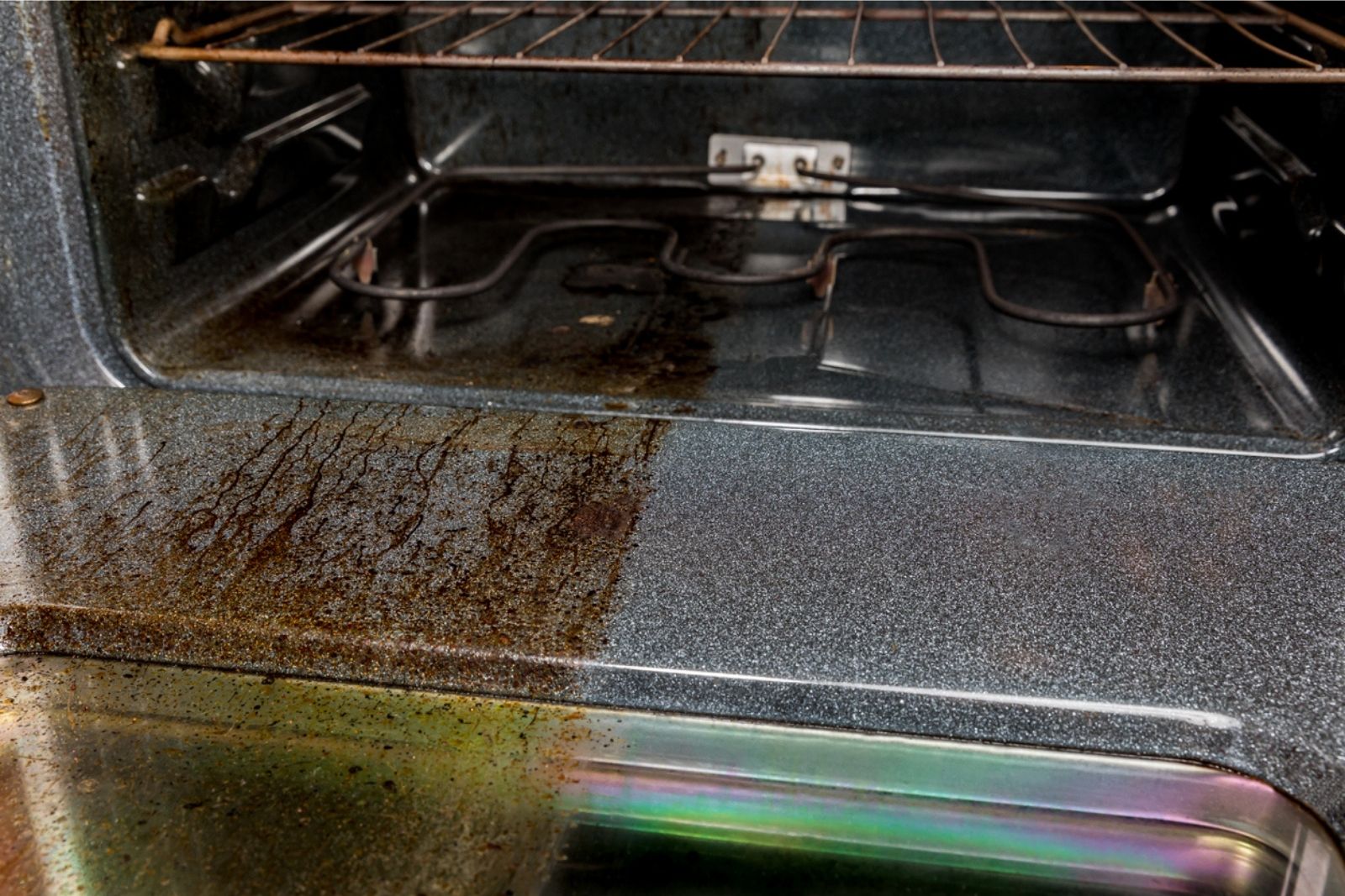 The sock trick that cleans between the oven door’s glass panels