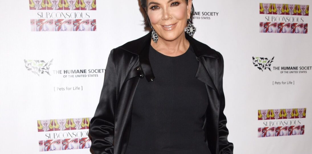 Kris Jenner collected 3 mismatched chandeliers: her designer turned them into one stunning centerpiece