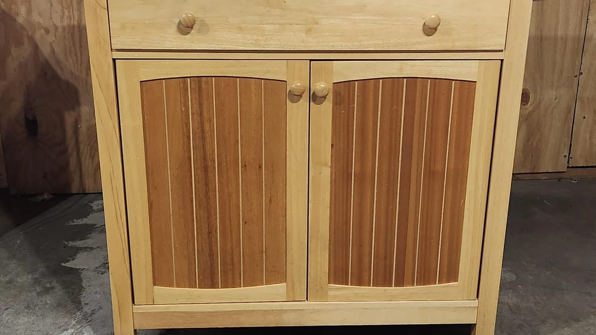 Old IKEA furniture is selling for real money: the pieces collectors are hunting ...
