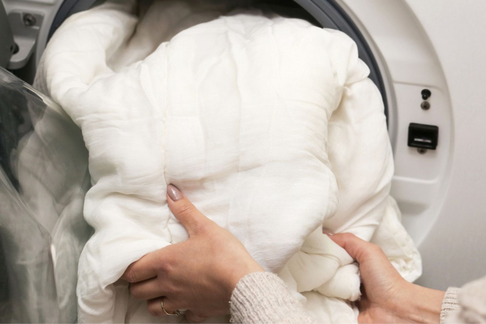 How to wash a duvet that will not fit in the machine