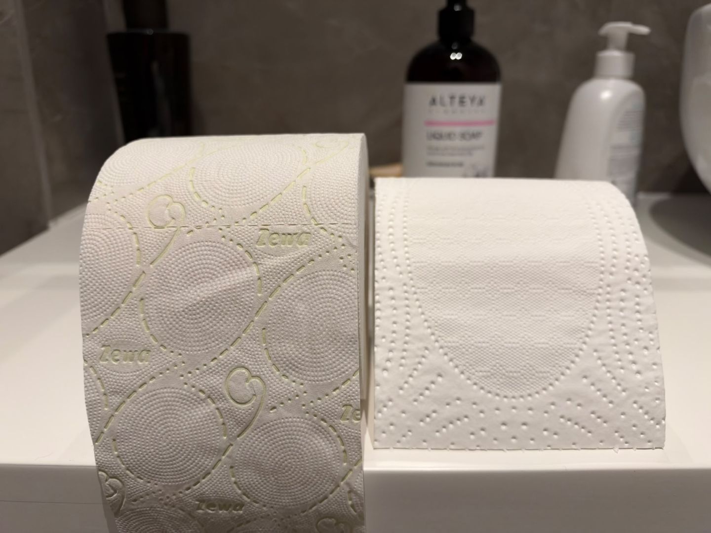 Two rolls, two different approaches to the pattern